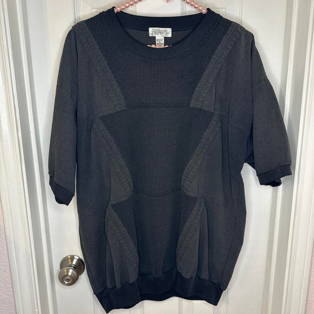 unique vintage alexxus exclusive shirt with textured arrow details mens XL